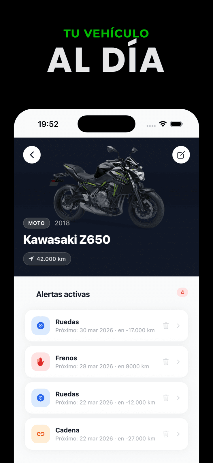 Pantalla de historial de Pitmi con mantenimientos del coche registrados por fecha y listos para consultarse desde el iPhone